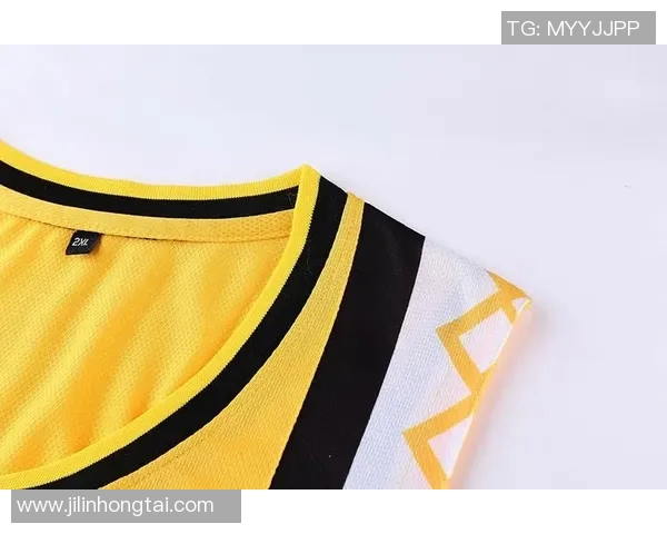 个性化定制足球球星短袖展现球迷激情与独特魅力