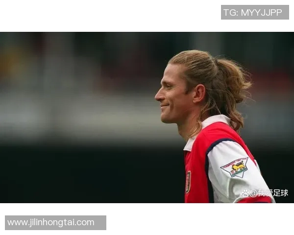 西班牙足球帅哥球星颜值与实力并存的绿茵传奇故事 西班牙足球帅哥球星颜值与实力并存的绿茵传奇故事