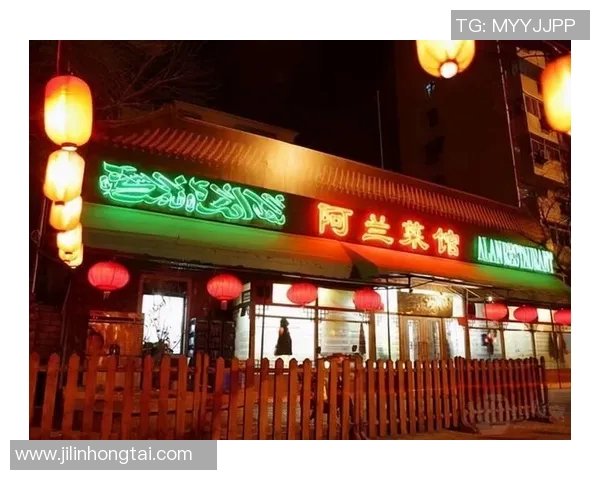 足球传奇与诗意人生 球场英雄的诗篇与心路历程 足球传奇与诗意人生 球场英雄的诗篇与心路历程